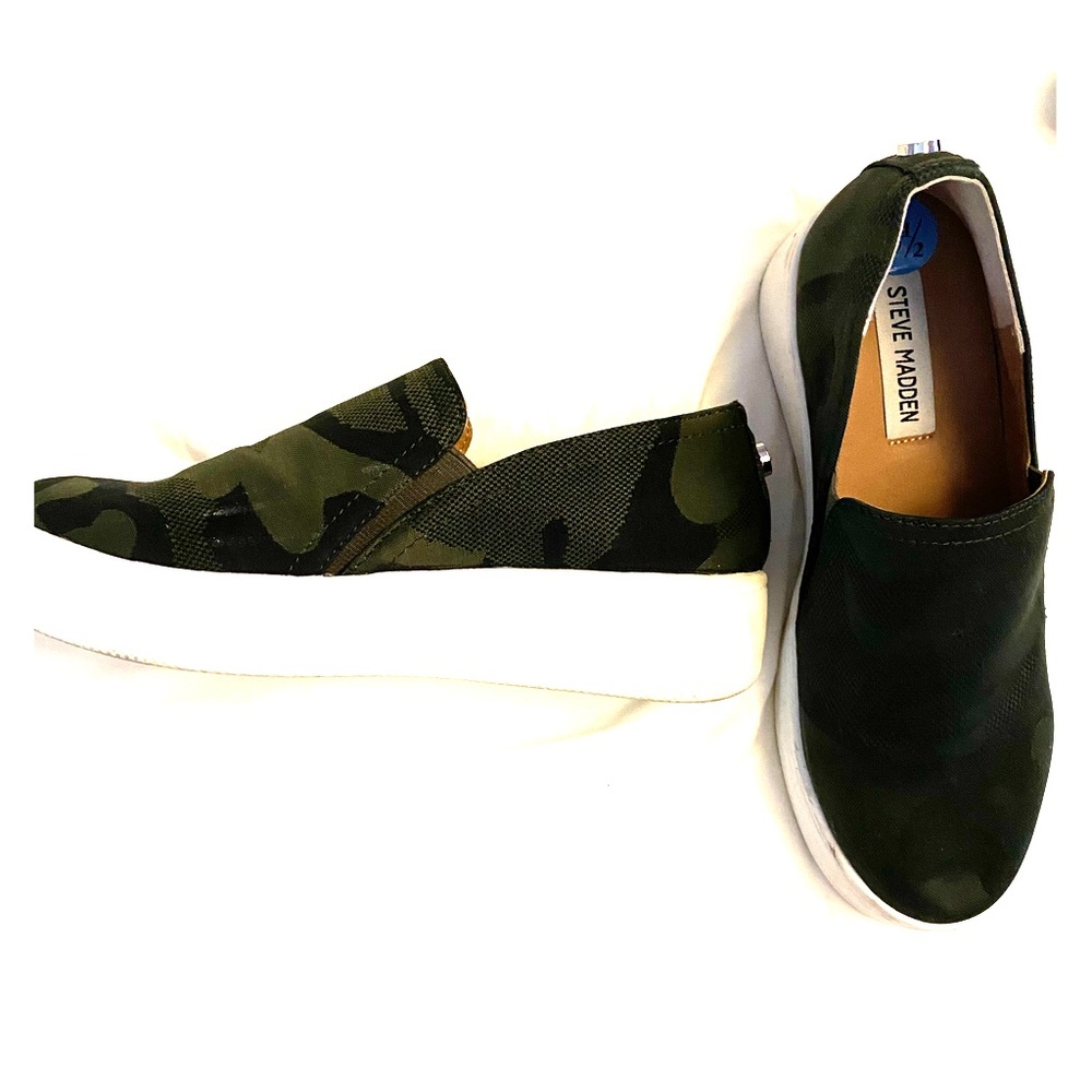 Steve Madden camo sneakers